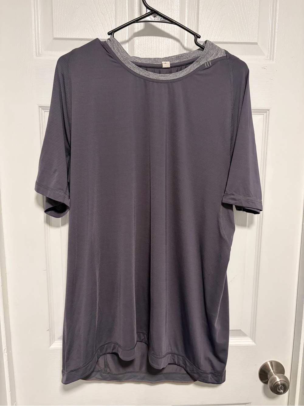 lululemon athletica Men's Short Sleeve Performance Tee - Gray